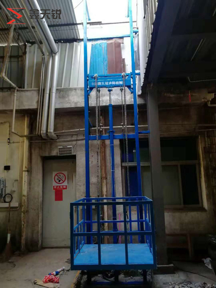 平凉导轨式升降货梯